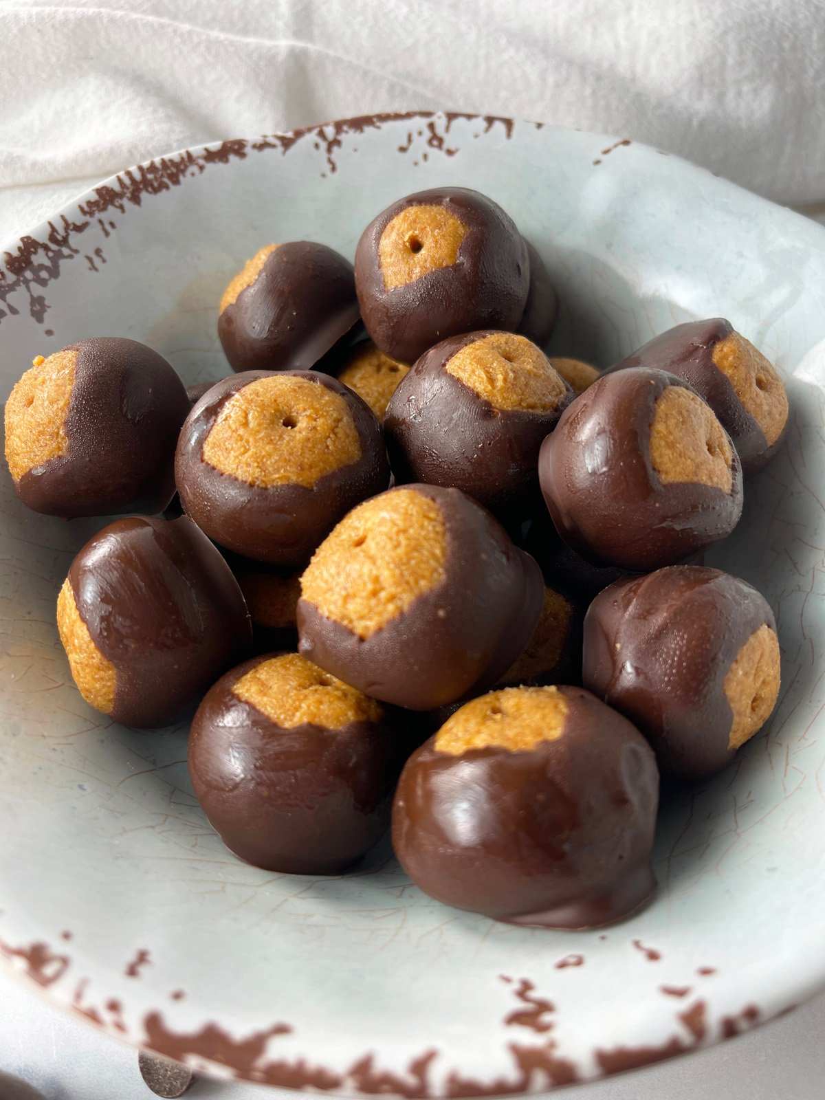 Healthy buckeyes for low carb diet.