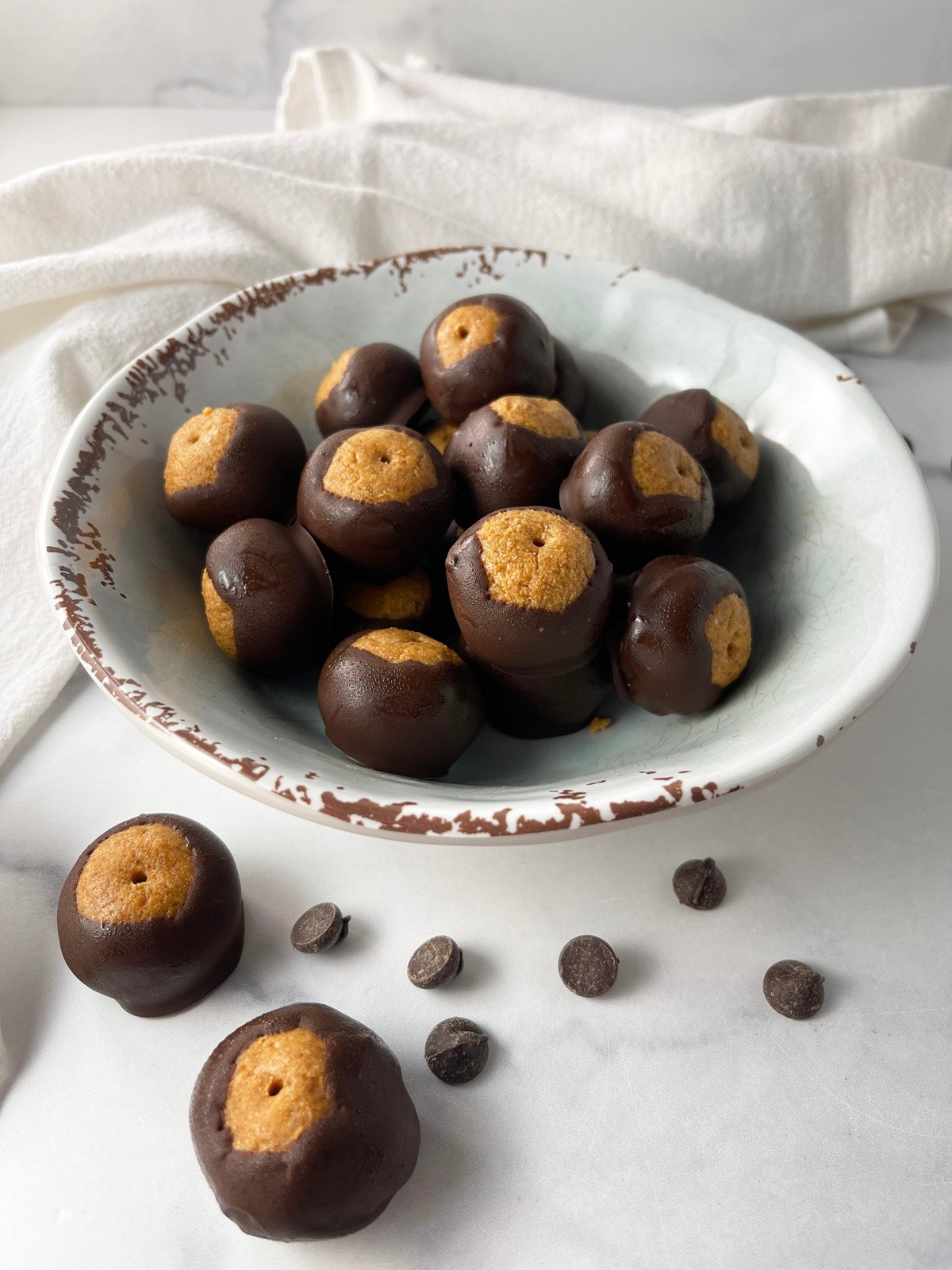 The best low carb peanut butter buckeyes.