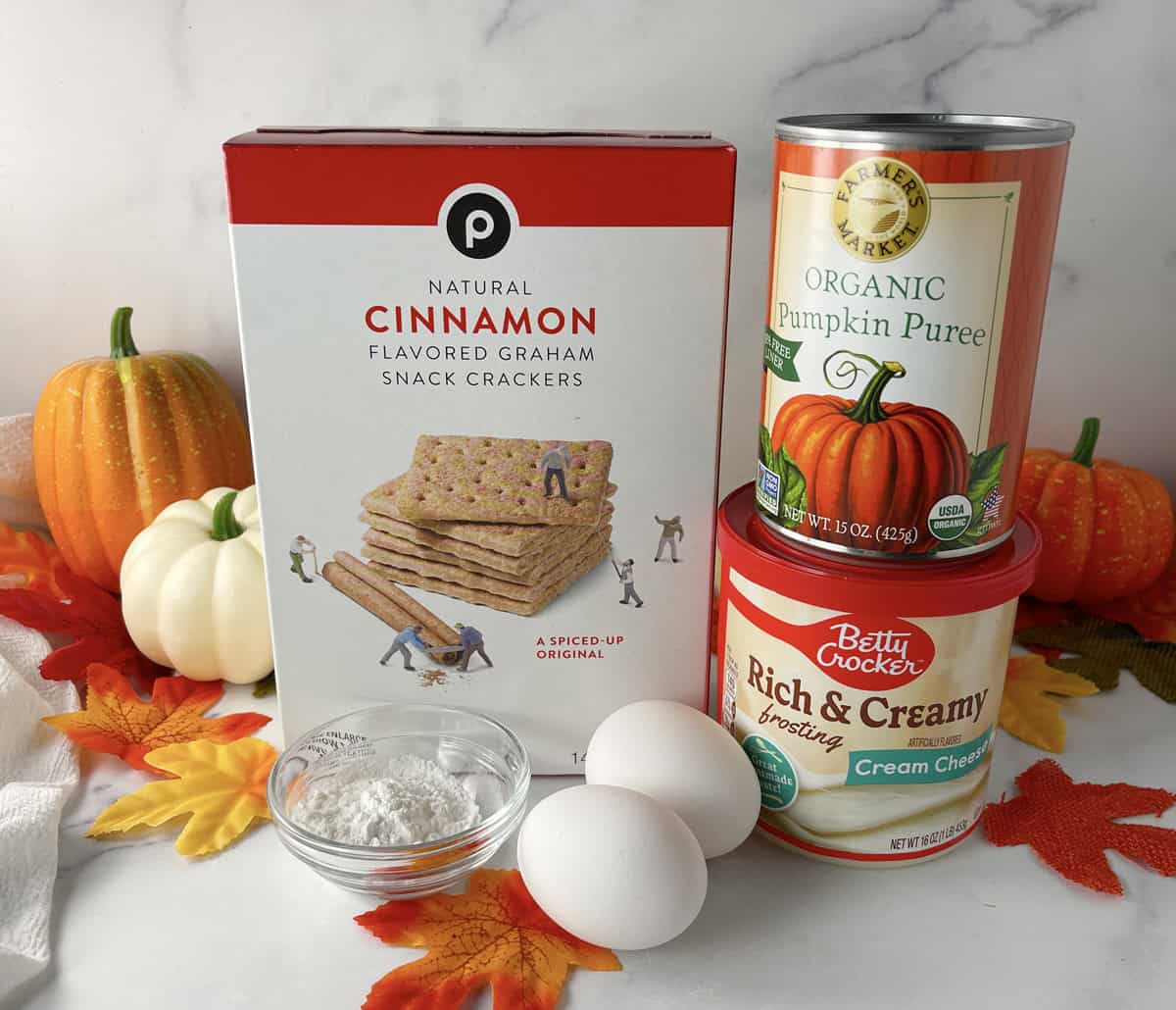 3 ingredients needed to make pumpkin bread with graham crackers.