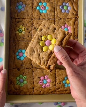 Yummy Easter cookie bars.