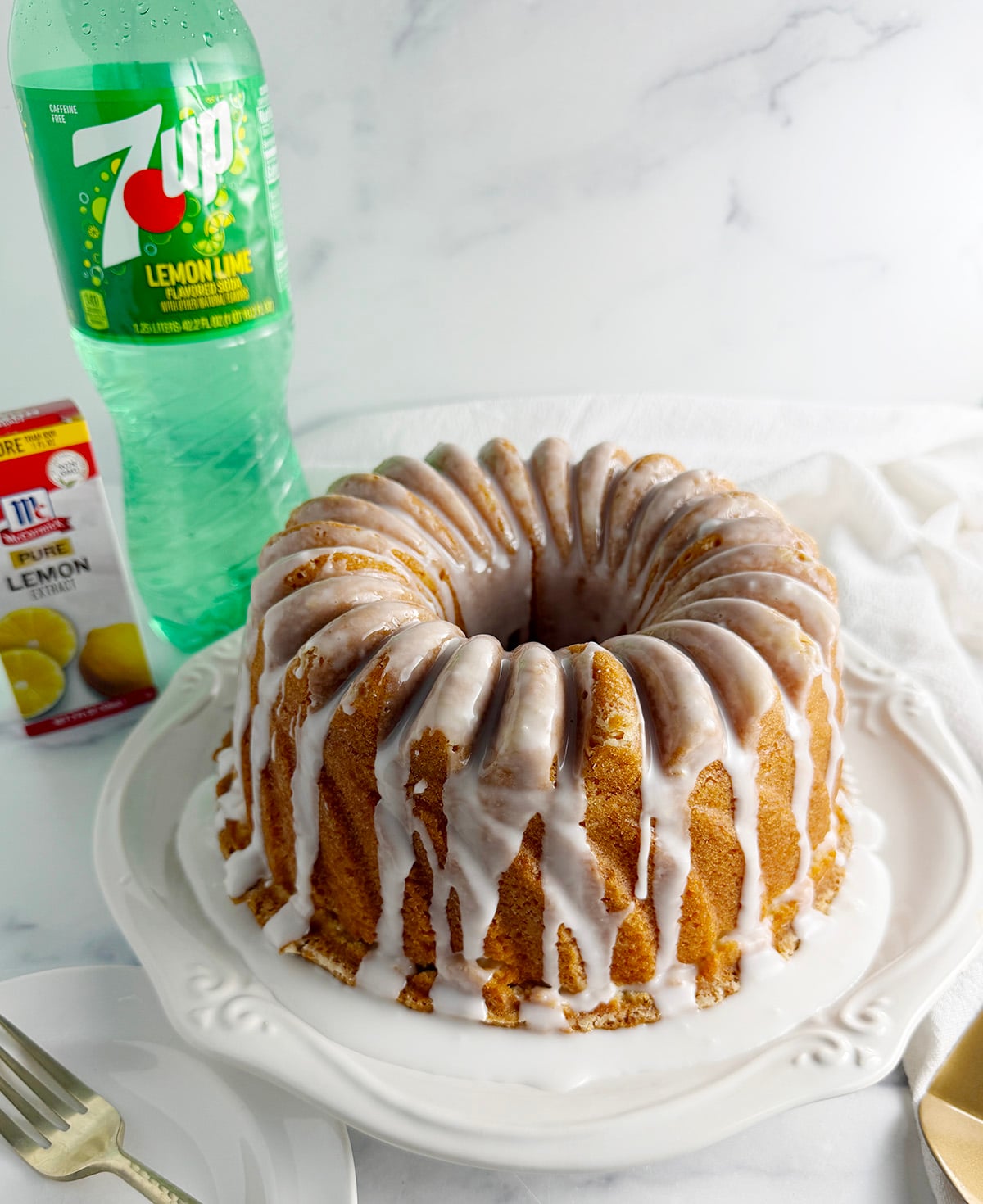 Vintage recipe for 7-Up pound cake.