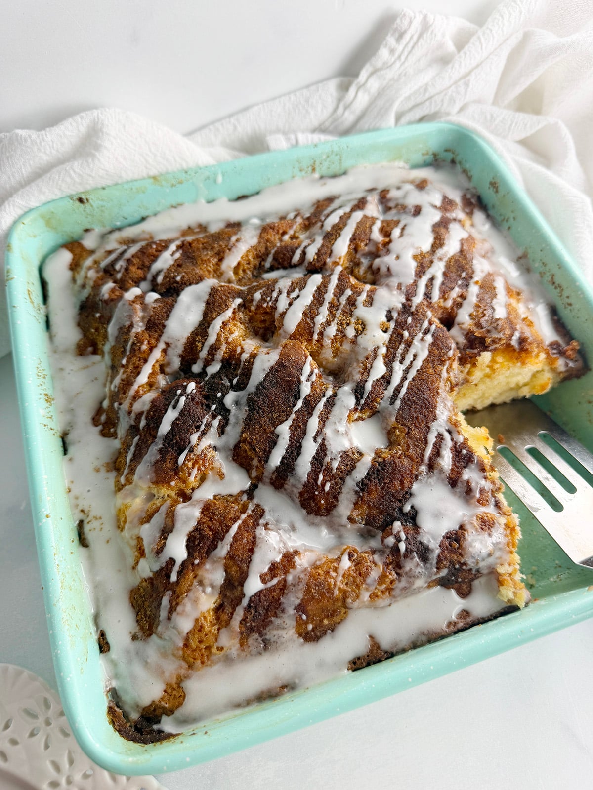 Baked cinnamon flop cake.